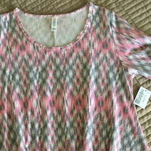LuLaRoe perfect tee